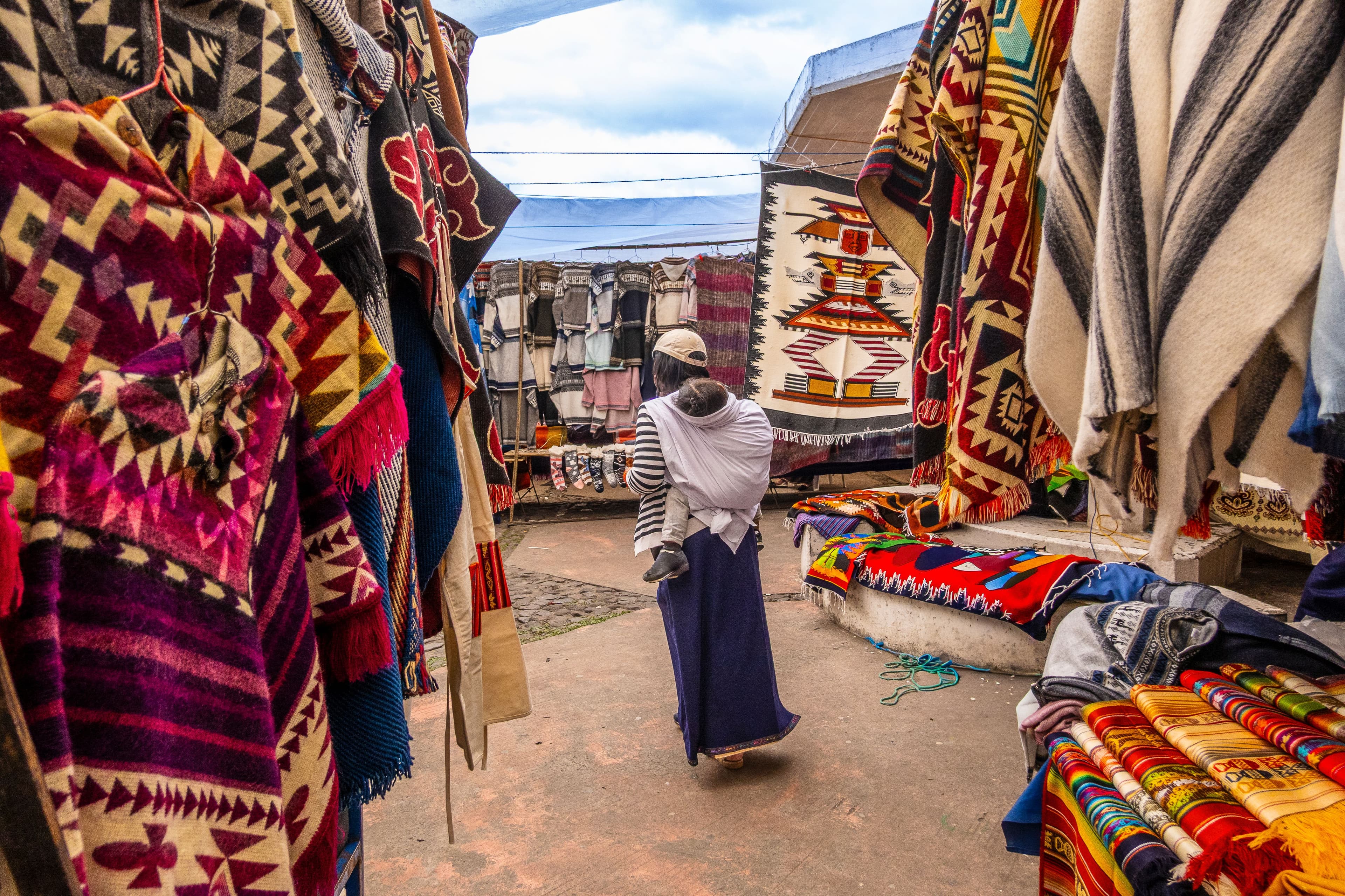 OTAVALO INDIGENOUS MARKET & COTACACHI